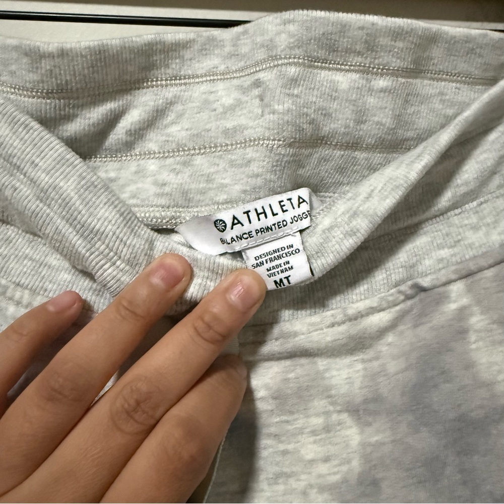 Athleta Balance Gray Printed Joggers Size Medium Tall - Picture 8 of 13